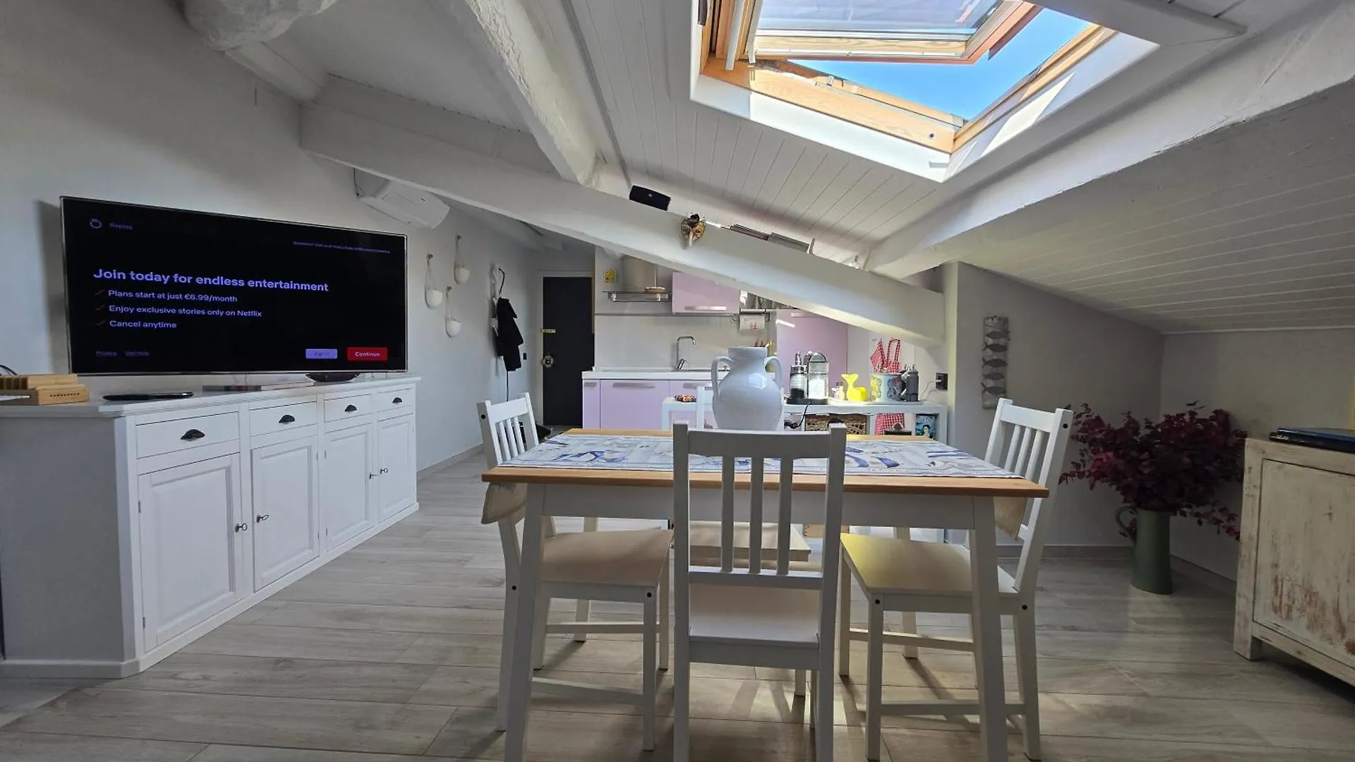 Mansarda A Pochi Passi Dal Mare Apartment Viareggio